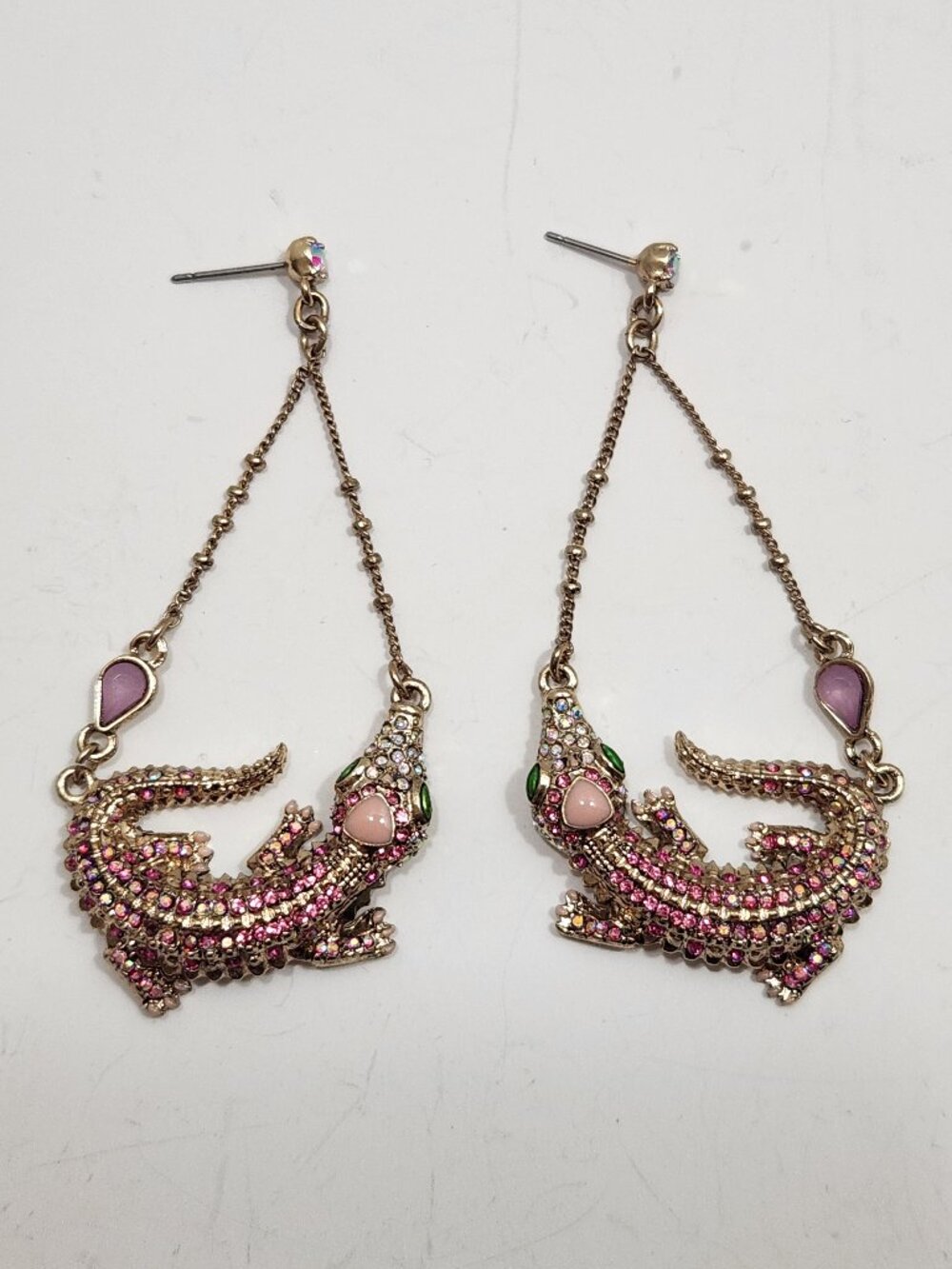 Betsey Johnson Alligator Drop Earrings Pink Crystal Rhinestone Chain Loop NWOC